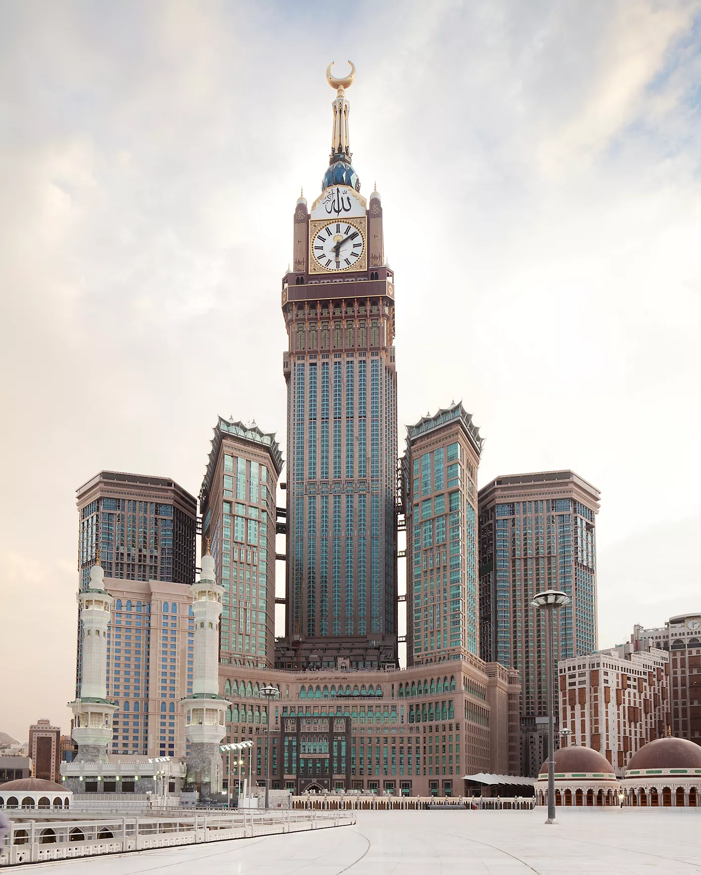 Azka al safa hotel